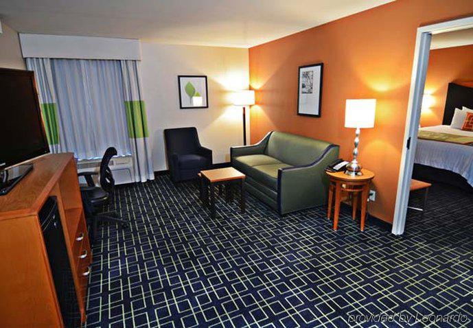 Fairfield Inn & Suites Anaheim North Buena Park Kamer foto